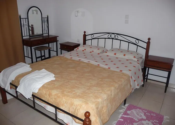 Katerina & Efi Apartments